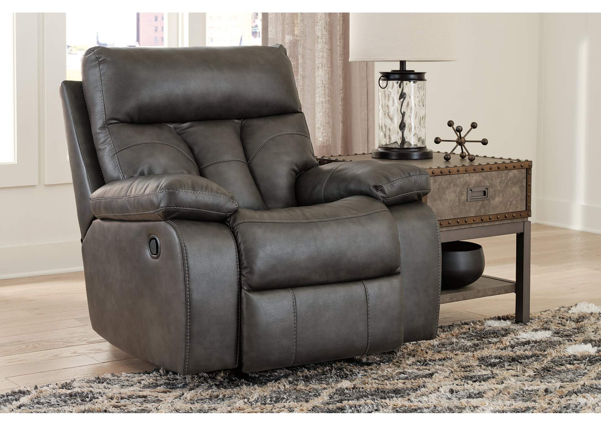 Willamen Recliner,Signature Design By Ashley